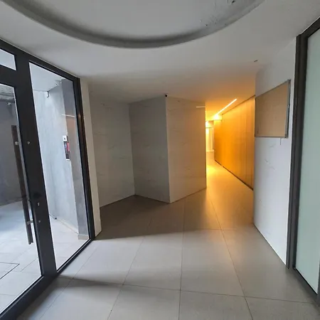 1 On The 1st Line Apartamento